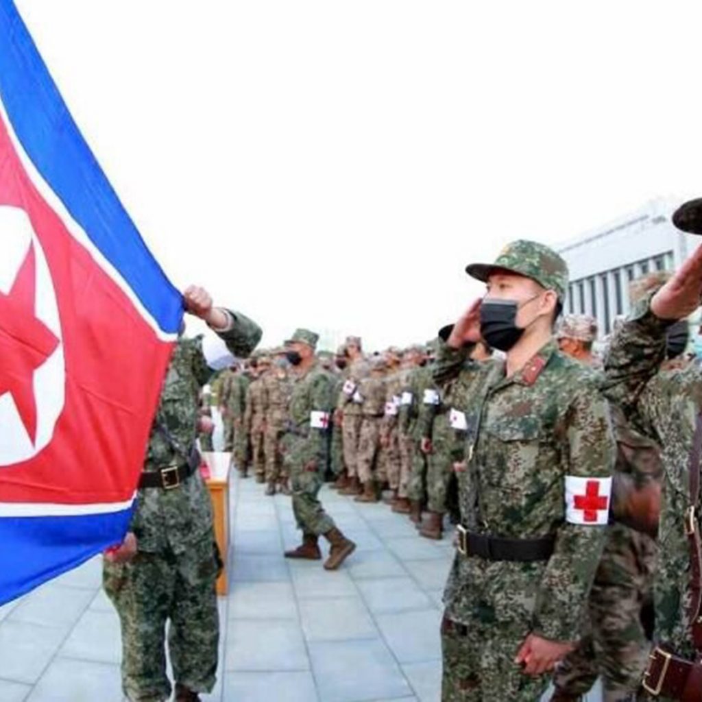 A Koreai Néphadsereg kulcsszerepet játszik az KNDK-t sújtó covid-járvány leküzdésében.
