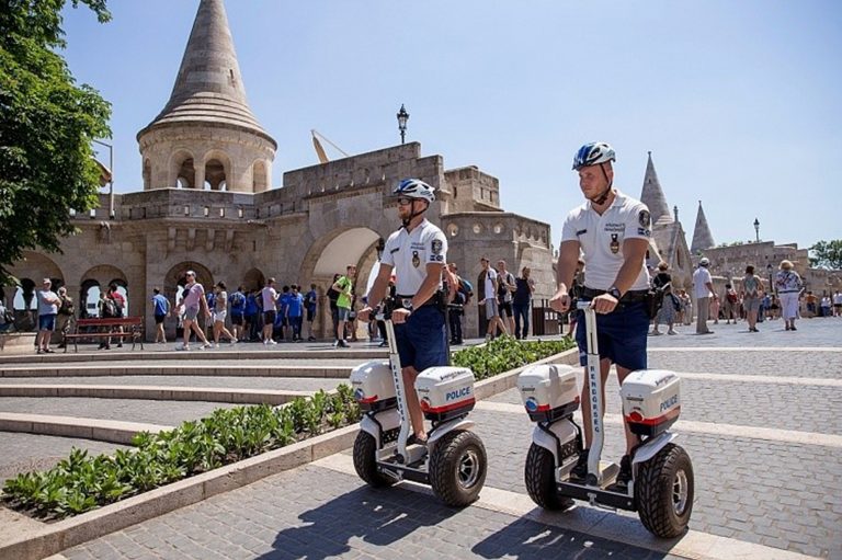 Láttál már segway-es rendőrt?