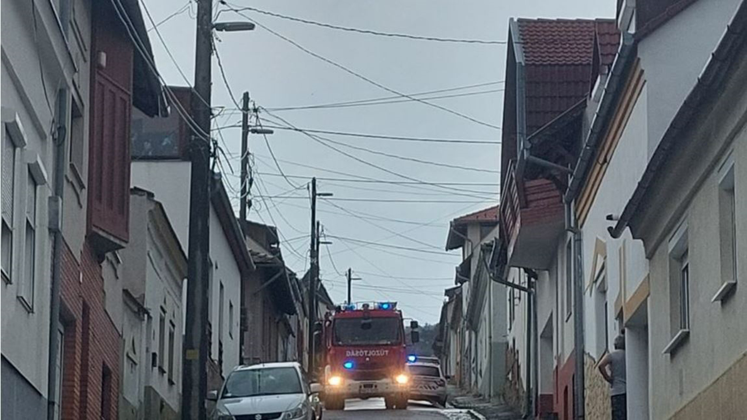 Megdolgoztatta a vihar a megye tűzoltóit