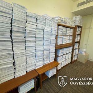 74 személy ellen vádemelés bűnszervezetben elkövetett költségvetési csalás miatt