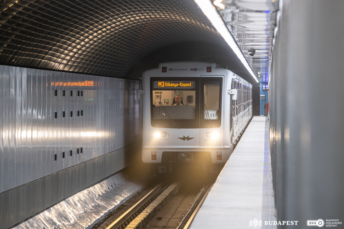 Újra jár majd a déli szakaszon, de eléggé megkavarták a 3-as metró közlekedését