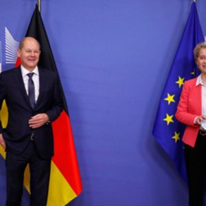 A tőke elégedetlen Berlin és az EU politikájával