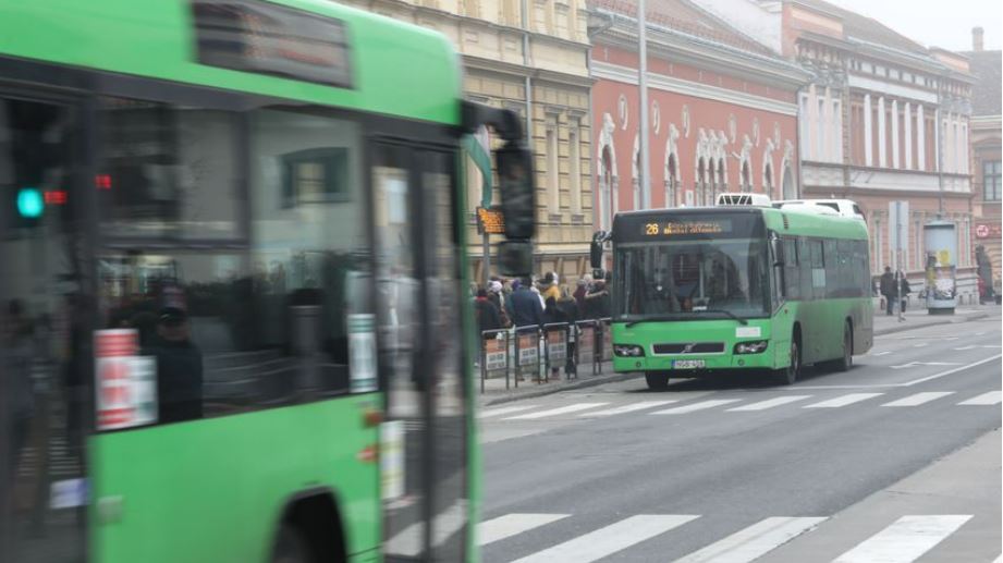 Buszvezetőket várnak a helyi tömegközlekedésbe Pécsen