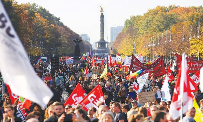 Tízezrek tüntettek Németországban az infláció miatt és az igazságos elosztásért