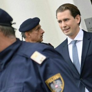 Újabb fordulat a Sebastian Kurz körüli botrányban, megszólalt a volt kancellár is