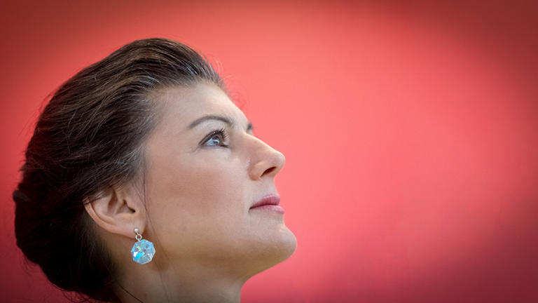 Aki balról megy neki a woke őrületnek – Sahra Wagenknecht robbanthatja a német politikát