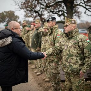 Államtitkári látogatás a bakonykúti lőtéren