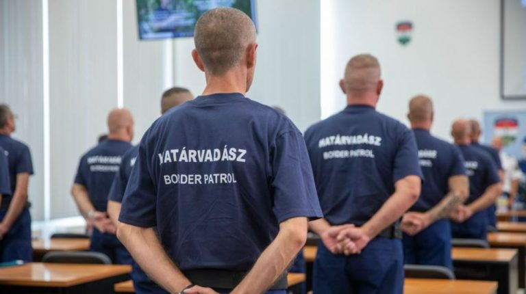 Határvadász bruttó 400 ezer forintos fizetéssel csábítanak