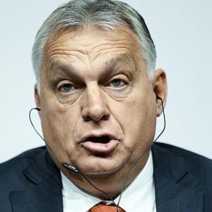 Orbán Viktor Közel vagyunk ahhoz, hogy valós hadviselő féllé váljunk