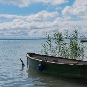 Végre emelkedésnek indult a Balaton mélyponton lévő vízszintje