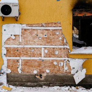 Nyolc embert vettek őrizetbe a Banksy-graffiti ellopásáért Ukrajnában