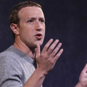 Otthagyja Zuckerberg cégét a legendás programozó