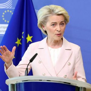 Ursula von der Leyen Az EU újabb szankciós csomagot javasol Oroszországgal szemben