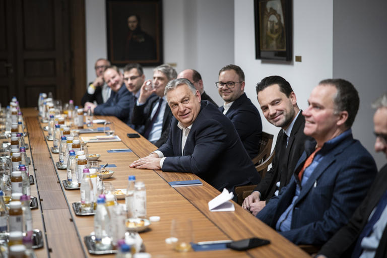 Botrány lett Orbán Viktor EU-kilépéses mondatán, ami valószínűleg nem abban a formában hangzott el