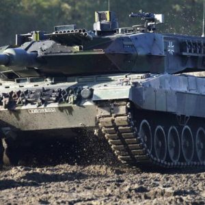 Engedélyt kért Lengyelország Németországtól, hogy Leopard 2-es tankokat adjon Ukrajnának