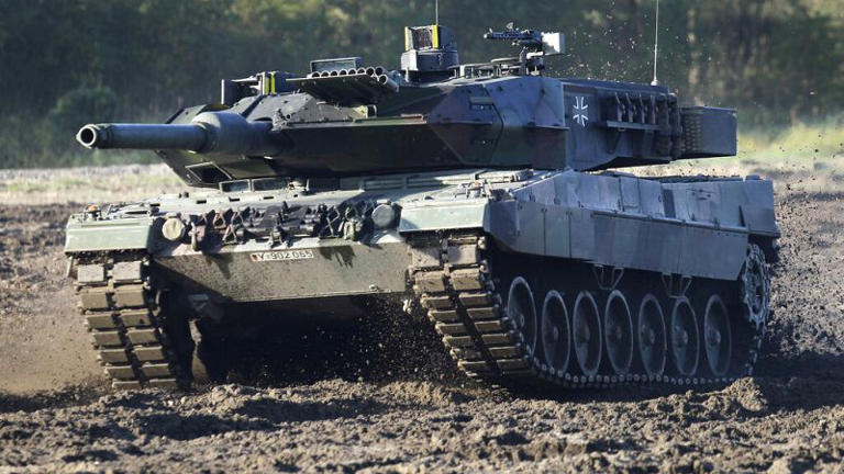 Engedélyt kért Lengyelország Németországtól, hogy Leopard 2-es tankokat adjon Ukrajnának