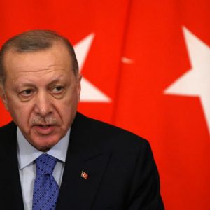 Erdogan emeli a tétet, kemény választ adott a NATO-nak