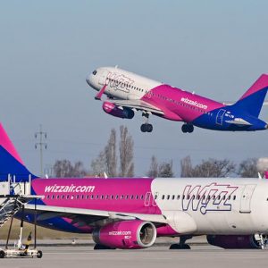 A fokozott kockázatok miatt a Wizz Air felfüggeszti az egyik járatát