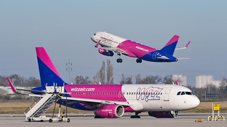 A fokozott kockázatok miatt a Wizz Air felfüggeszti az egyik járatát