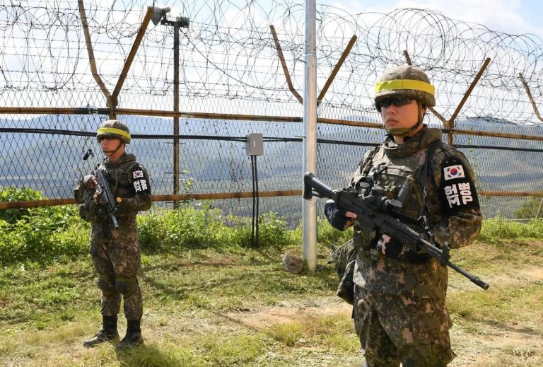 Gyakorlat közben véletlenül Észak-Korea irányába adott le lövéseket egy dél-koreai katona