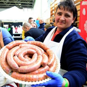 Kolbászból volt a kerítés a fonyódi fesztiválon