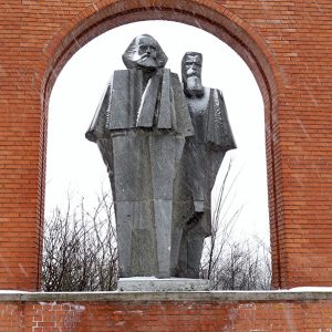 Marx_and_Engels_szoborlap.hu_