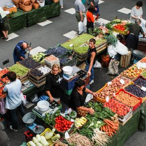 Százmilliós adóhiányt talált a NAV egy zöldségesnél