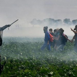 Épülő víztározó elleni tüntetés fajult összecsapássá Franciaországban