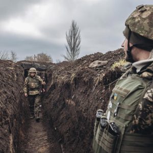 Közel a vég Bahmutban, az ukrán védők helyzete szinte tarthatatlan