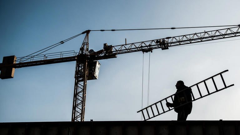 Szélviharként söpör végig a drasztikus áremelkedés, munkahelyek kerülhetnek veszélybe