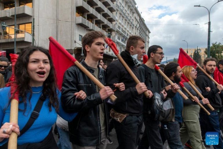 Görögország: le a tőke korlátlan uralmával!