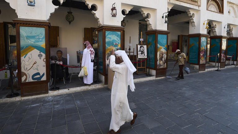 Bahrein kibékült Katarral, Szaúd-Arábia Iránnal, Damaszkusz Rijádnak udvarol. Mi folyik itt