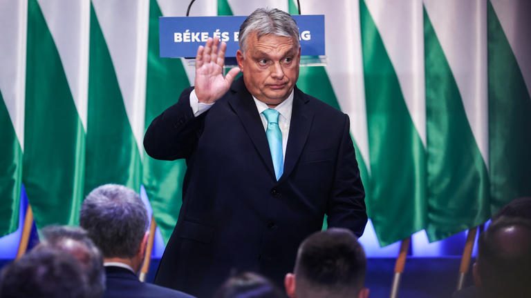 Orosz nagykövet Nehéz nem egyetérteni Orbán Viktorral