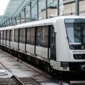 Csatornaépítés miatt változik a metró forgalmi rendje