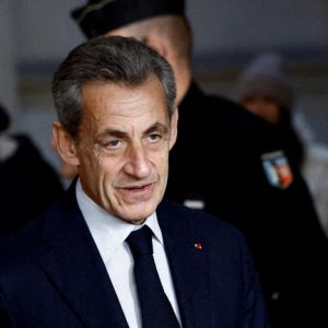 Házkutatást tartottak Nicolas Sarkozy volt francia elnöknél