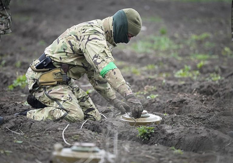 Sorra foglalják el a falvakat az ukránok, de még nem érték el a fő orosz védvonalat