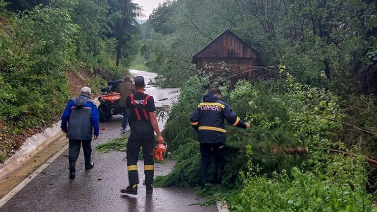 Vörös riasztás volt érvényben Erdélyben, borzalmas pusztítást végzett a lezúduló csapadék