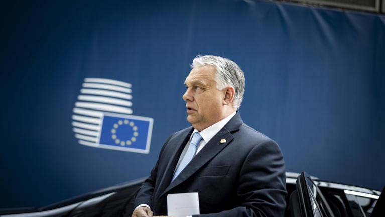 Ismét repülőre száll Orbán Viktor, csúcstalálkozóra hívták a kormányfőt