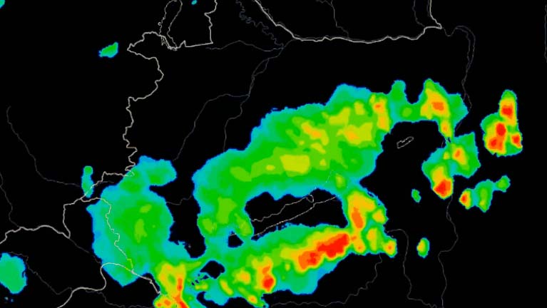 Elképesztő radarfelvételen, ahogy egy korábbi zivatarlánc átugorja a Balatont