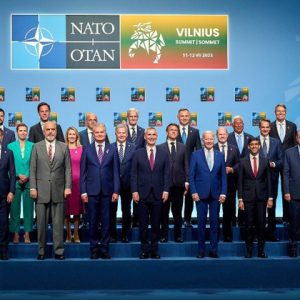 Vilnius a vérszag összehozta a NATO-t