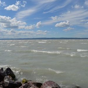 A Balaton vízszintje 97 centi, a víz 22,5 fokos