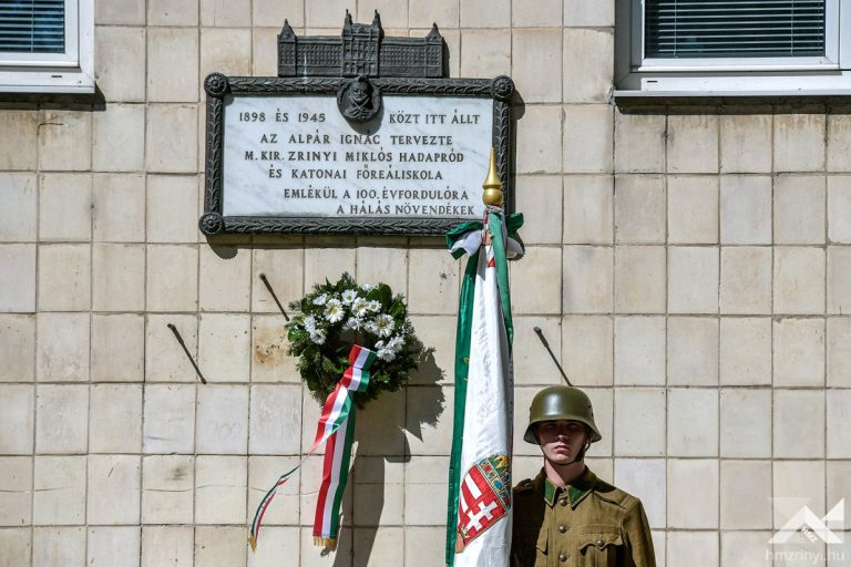 Az egykori pécsi katonaiskolára emlékeztek