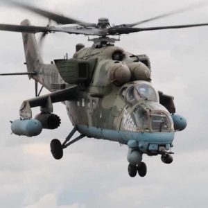 A videó azt mutatja be, hogyan támadják az Mi-35M helikopterek az ukrán ellenállási erőket