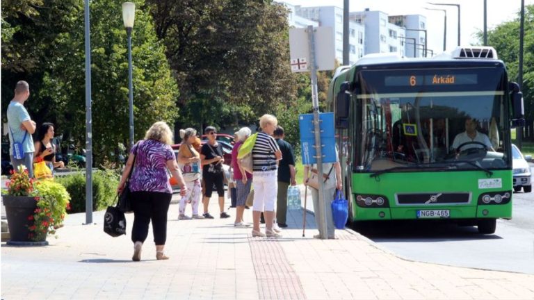 Évtizedes buszokkal járunk Pécsen, a fiatalabbakat meg kivonták