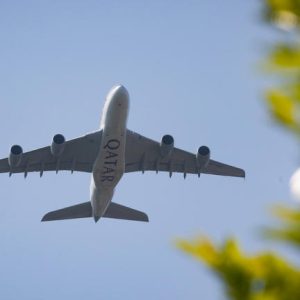 Hagyták meghalni a Quatar Airways egyik utasát