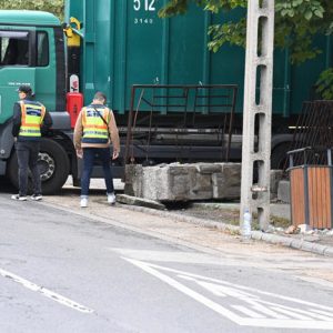 Közleményt adott ki az iskola, ahol kedden egy kidöntött kőkerítés zuhant egy 9 éves kisfiúra