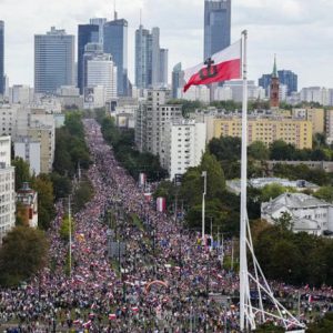 Oroszország és Németország megtámadják Lengyelországot - dübörög a lengyel választási kampány