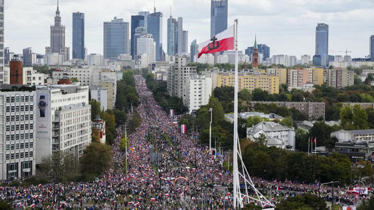 Oroszország és Németország megtámadják Lengyelországot - dübörög a lengyel választási kampány