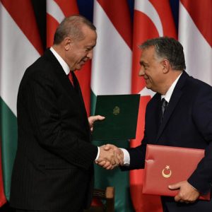 Az ügyészség szerint jogszerűen teperték le a magyar férfit Erdogan biztonsági őrei augusztus 20-án