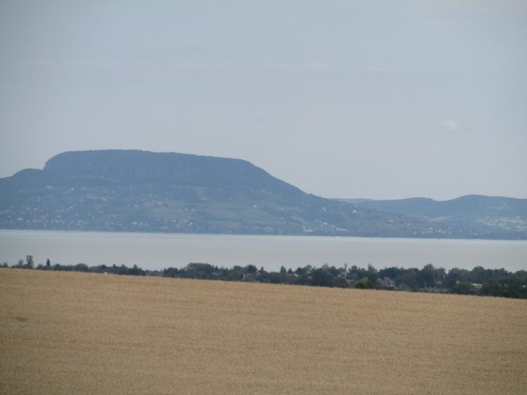 Két hét után megmozdult a Balaton vízszintje